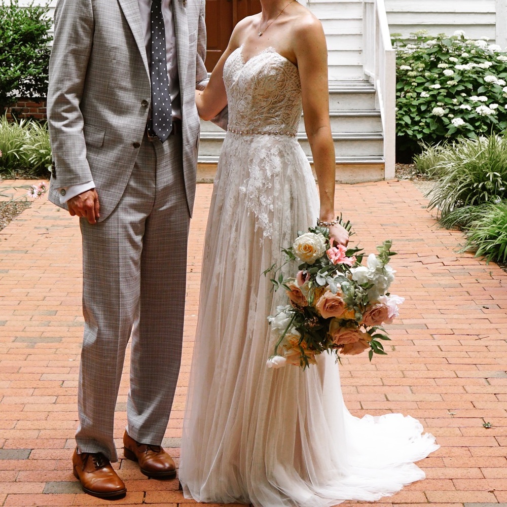 Willowby by Watters Geranium Wedding Dress - Size 2